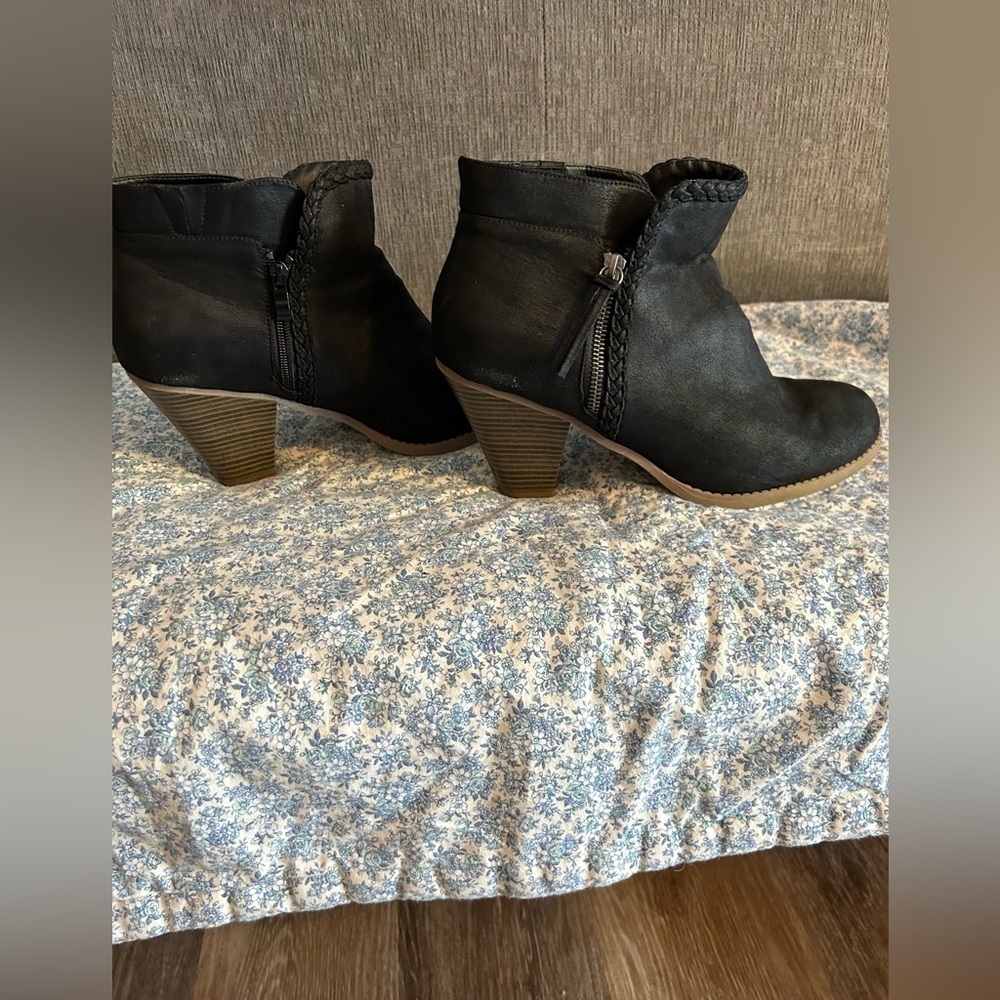 Torrid size 12 black braided heeled boots